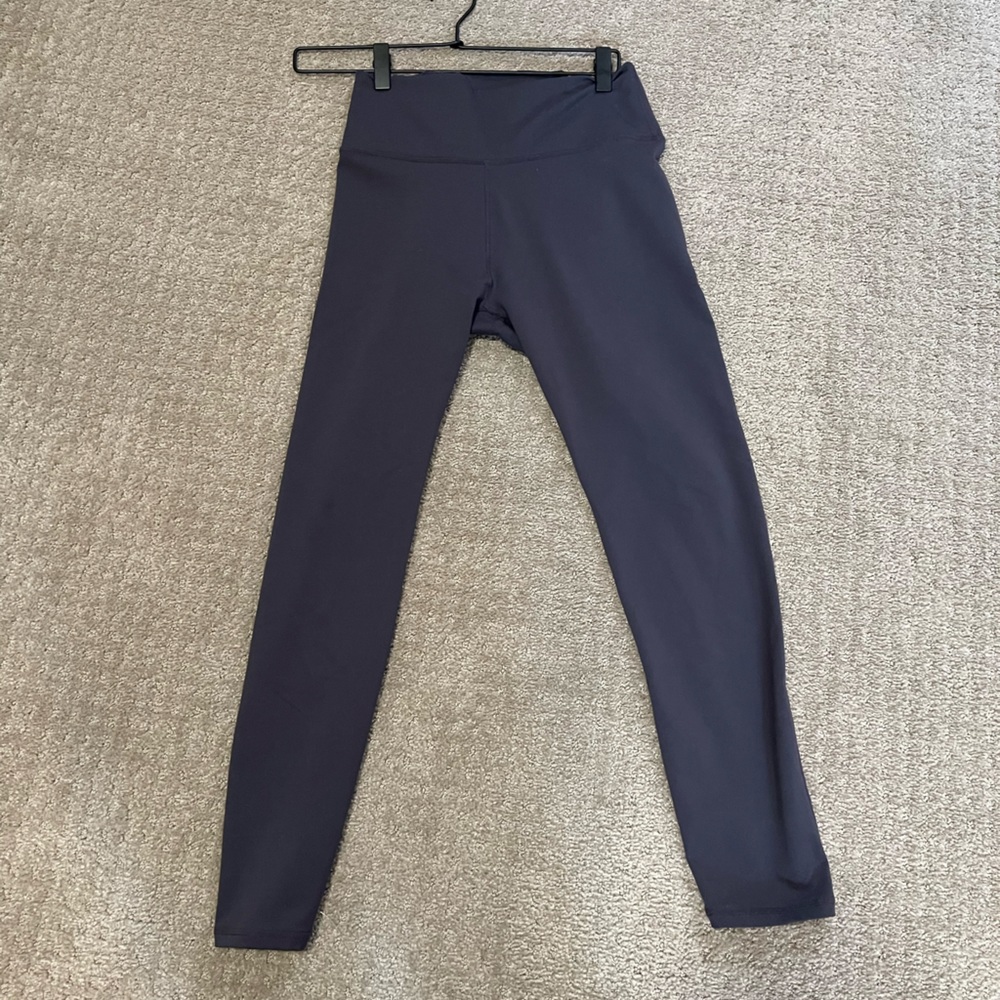 Grey Fabletics leggings - Medium